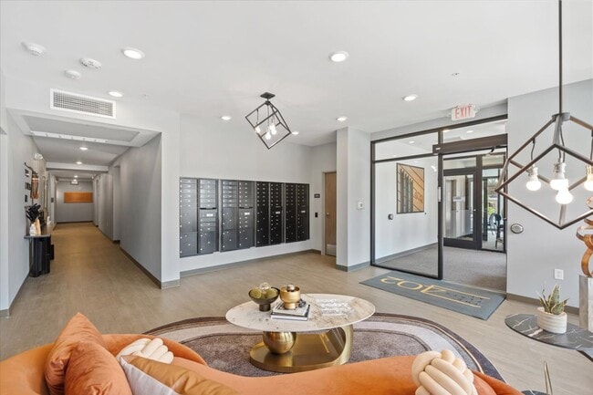 Photo - 402 W Wilson Street