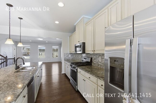 Building Photo - 433 Marianna Dr