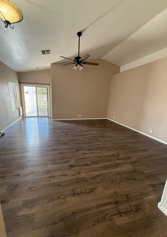 Photo - 17617 N Larkspur Ln