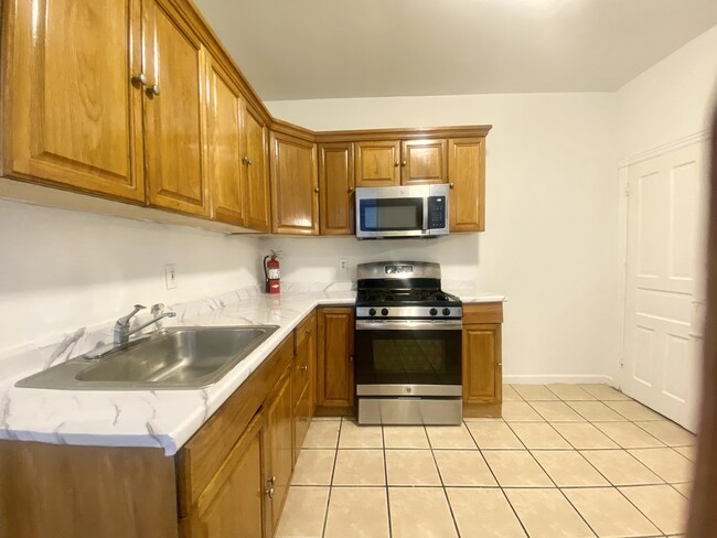 Photo - 2826 Cedar St