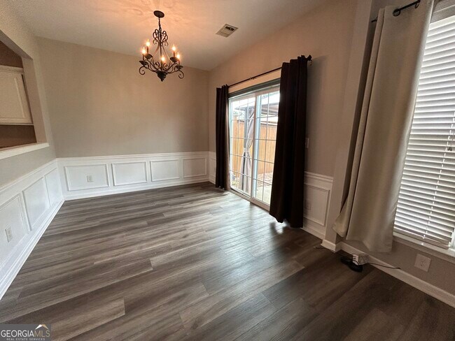 226 Regent Square