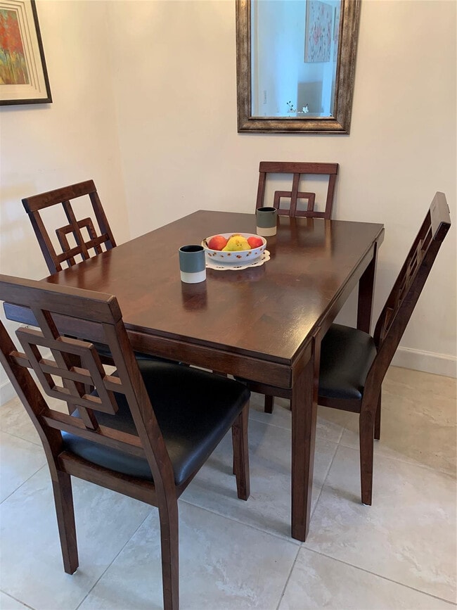 Photo - 3205 SE 7th St Unit 201