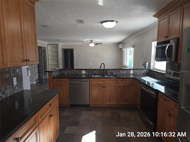 Photo - 1013 Greenbriar Dr