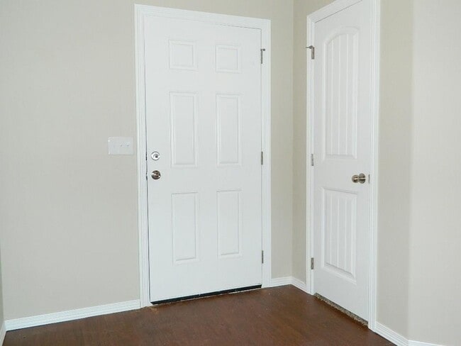 Photo - 4 Bedroom, 2 Bathroom Home In Mid West City/ Del City School District.
