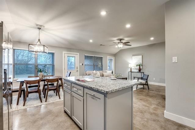 Photo - 2205 N Hickory St