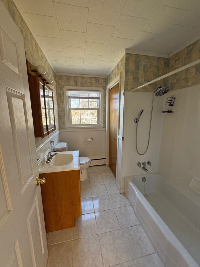 Photo - 120 Elm St Unidad 3