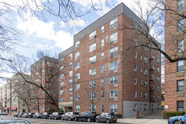 Photo - 4295 Webster Ave