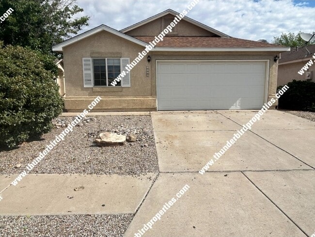 Gated Community available NOW! - Gated Community available NOW! Casa