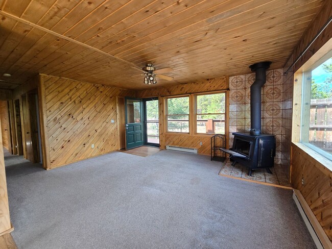 Photo - 10 Leon Ln