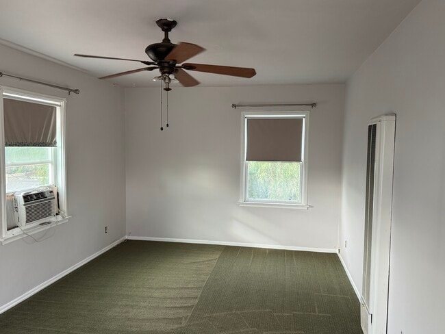 SALA DE ESTAR - 3733 Cherry Ave Unidad 3733.5 Cherry Ave