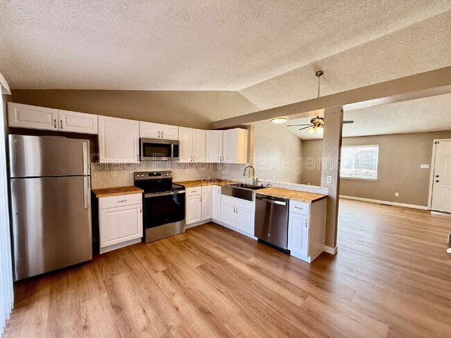 Photo - 4463 E 122nd Ct