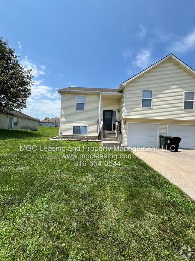 Building Photo - 209-211 Birdie Dr Rental