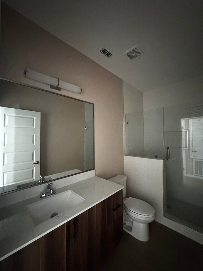 Photo - 3121 W Driftwood St Unit 1