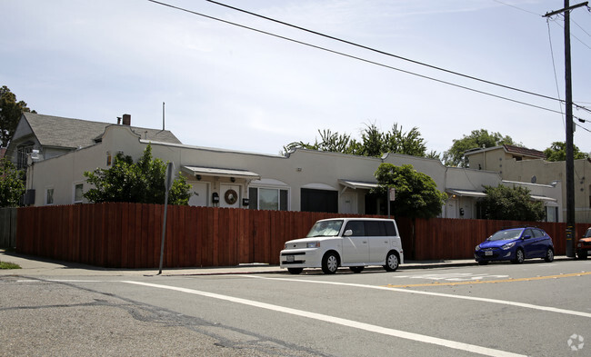 Building Photo - 3101-3115 California Street Rental