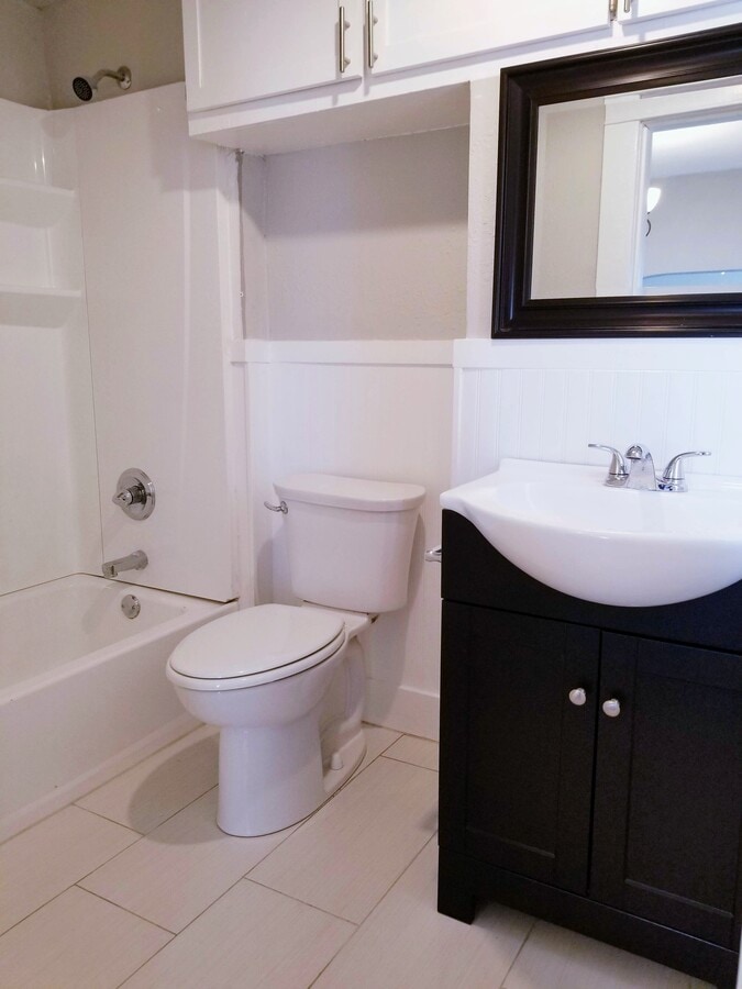 Photo - 1052 12th St NE