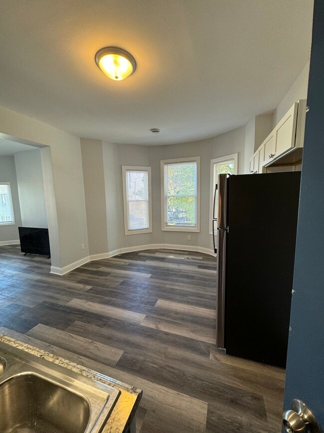 Photo - 1301 W Greenfield Ave Unit A