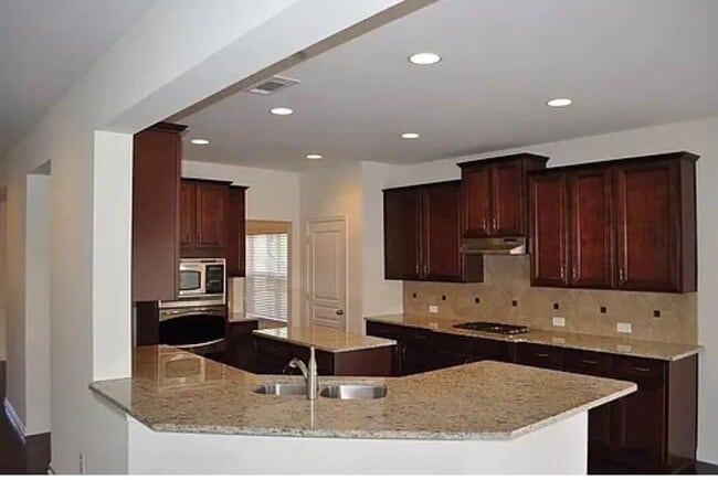 Photo - 6830 Rocking Horse Ln