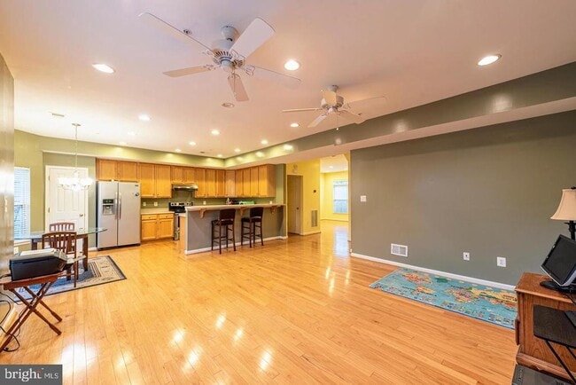 Building Photo - 44159 Azalea Ct Rental