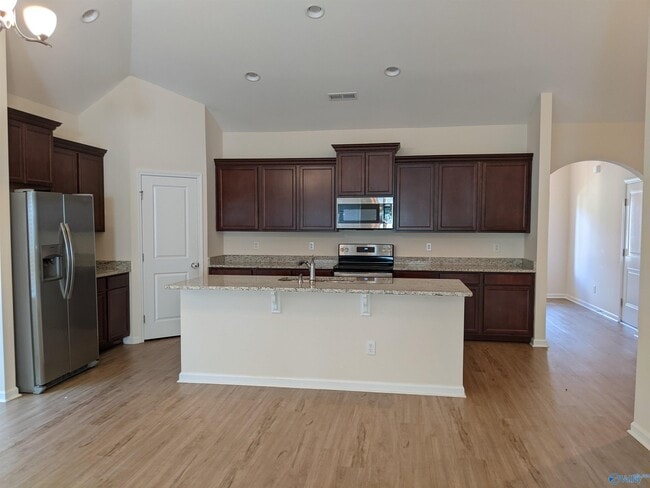 Photo - 15040 Lakeside Trail SW