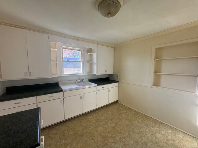 Photo - 31 Wolcott Ave Unit 2