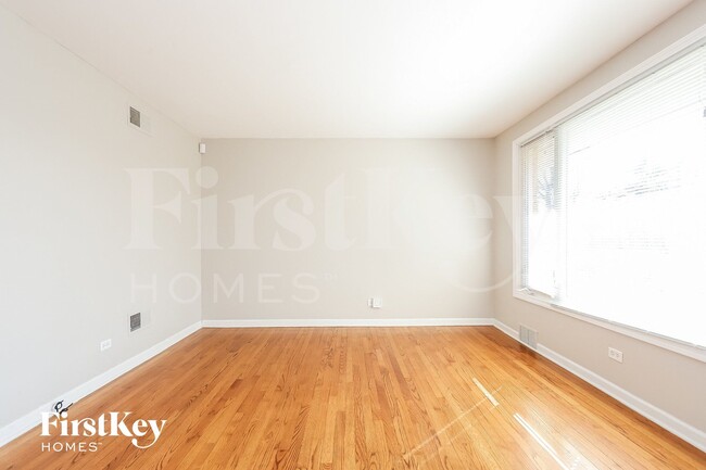 Photo - 21227 Jeffrey Dr