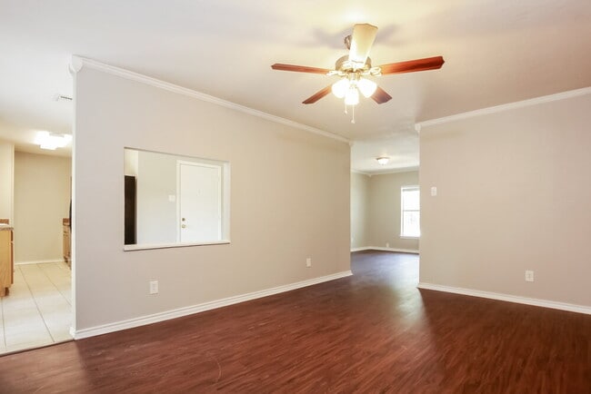 Photo - 1050 Brownwood Dr