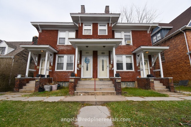 Photo - 1832 Crafton Blvd Unidad 1832A