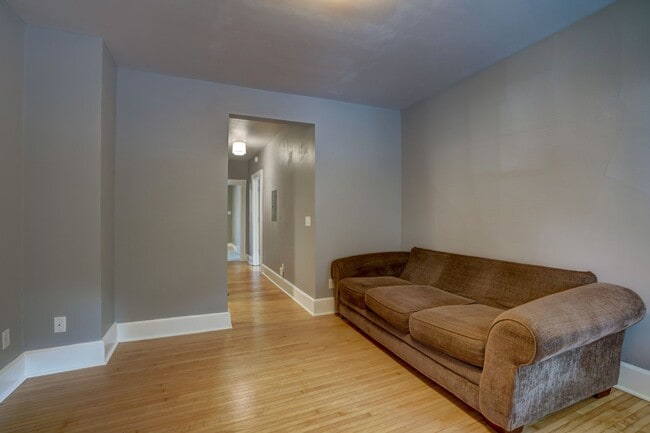 Photo - 538 W Wilson St