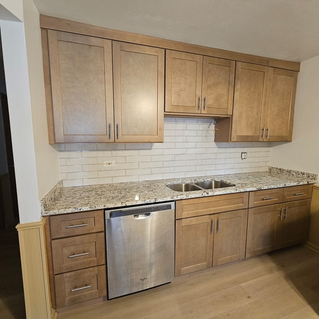 Photo - 8611 W Summerdale Ave Unidad 1