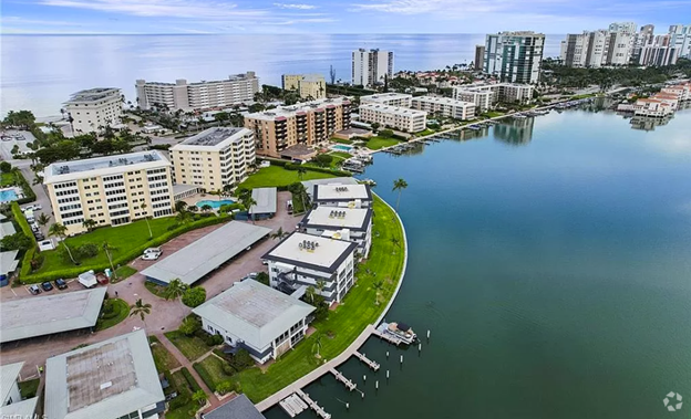 Building Photo - 3400 Gulf Shore Blvd N Unit L8 Rental