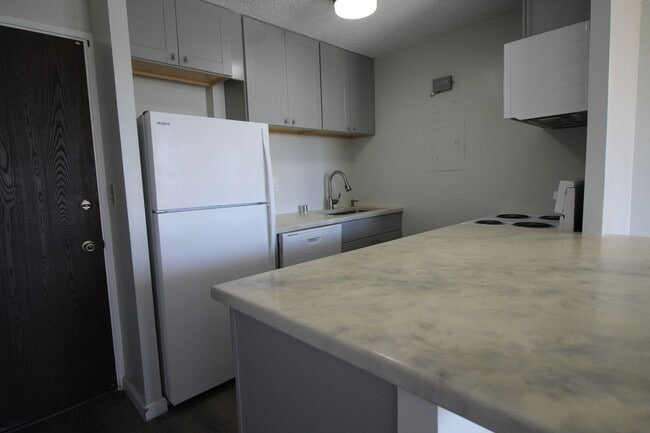 Photo - Beautifully upgraded 1 bedroom end unit! Unit 504