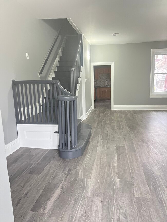 Living room - 1807 Market St