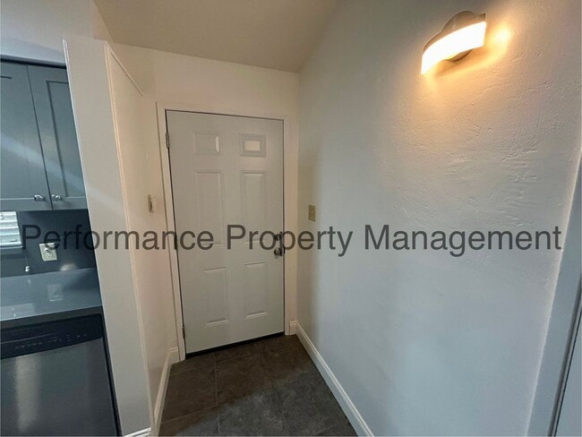 Photo - Charming 2 Bed/2 Bath NE Bakersfield Home ...