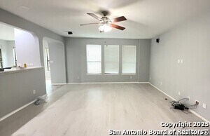 Photo - 8106 Royal Field