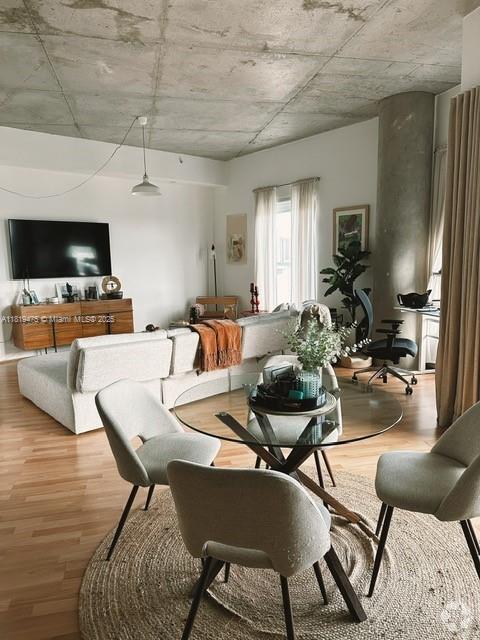 Building Photo - 10 SW South River Dr Unit 1606 Rental