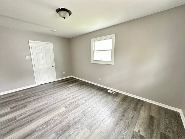 Photo - 1581 Kenilworth Dr