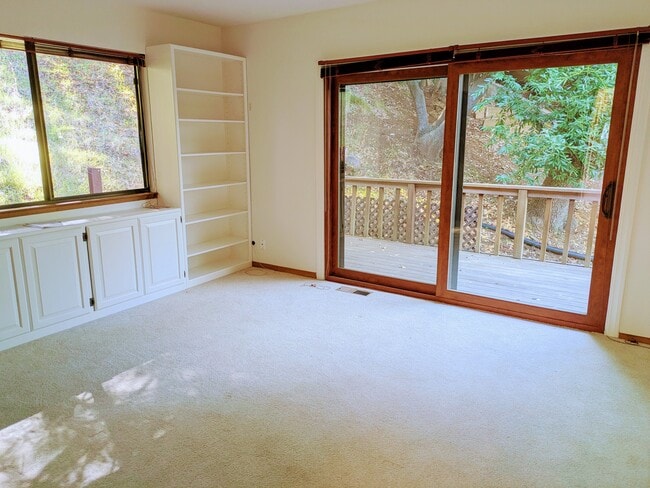 Photo - 85 Woodside Dr