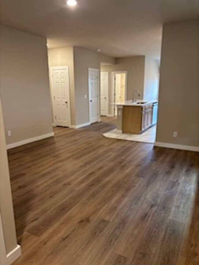 Photo - FIRST MONTH FREE - Beautiful New Home!