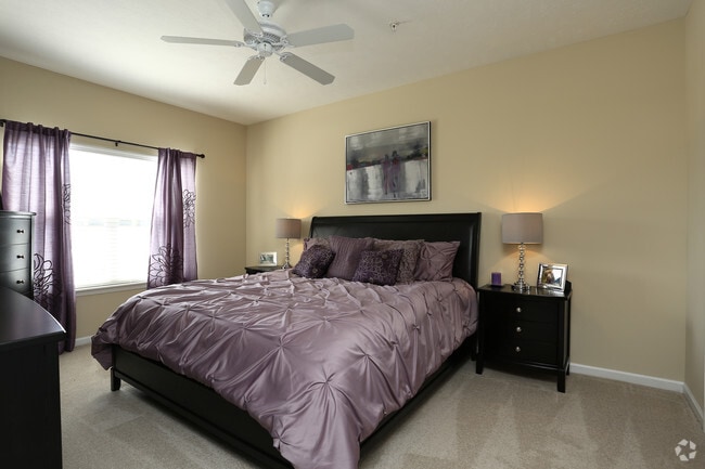 Interior Photo - The Village at Cobblestone Court Rental