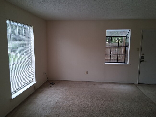 Photo - 4502 Hunt Cir Unit A