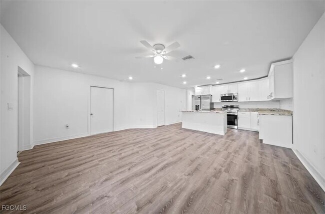 Photo - 4414 28th St SW