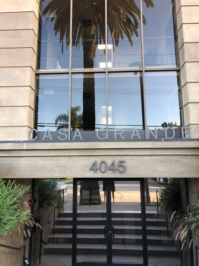 Photo - 4045 E 3rd St Unit 213