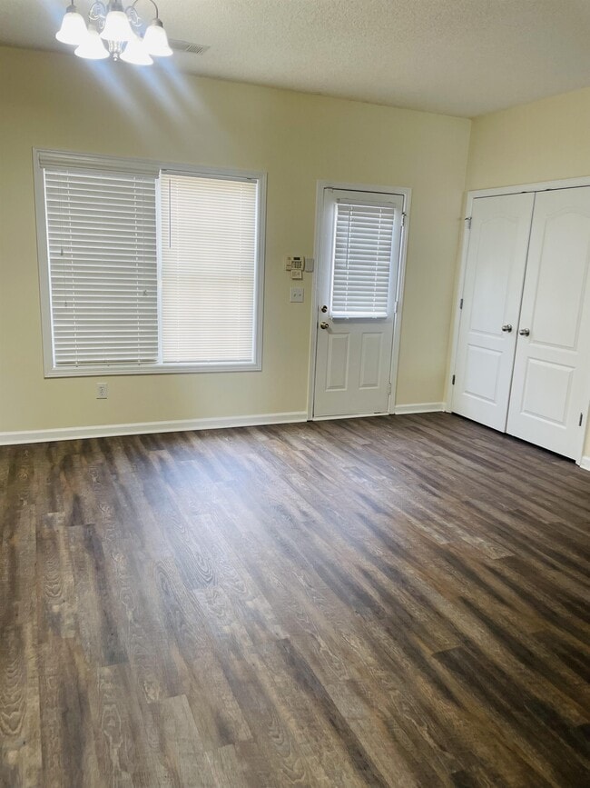 Photo - 7635 Commerce Ct