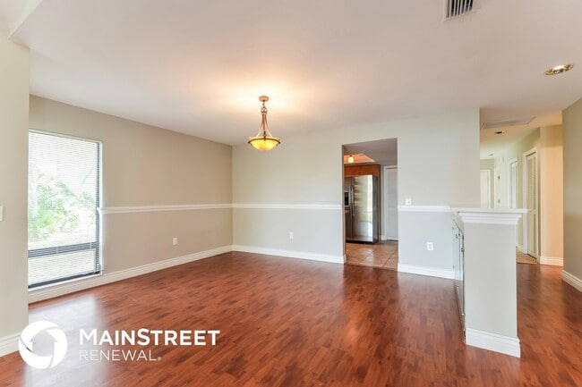 Photo - 8316 Brandeis Cir W
