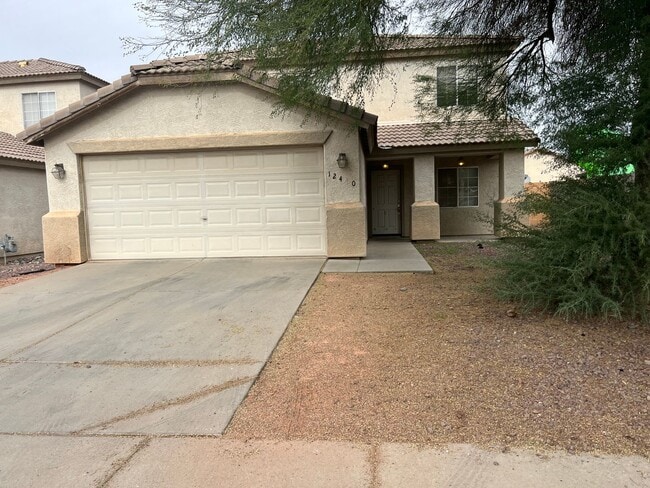 Building Photo - 1776 square foot 3 Bedroom home in El Mirage