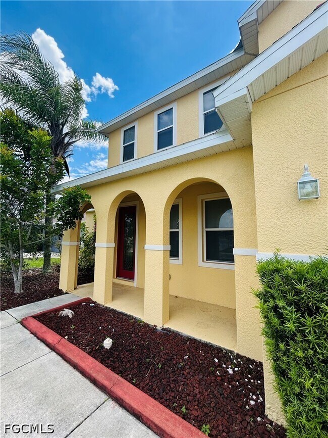 8041 Allamanda Ct