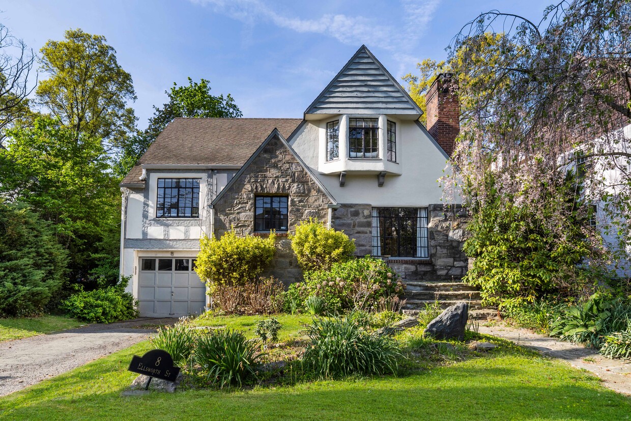 Photo - 8 Ellsworth St (Rye, NY)