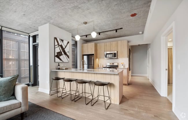 Building Photo - 1144 W Van Buren St Rental