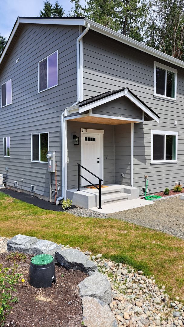 Photo - 3 Bedroom 2.5 Bath Duplex