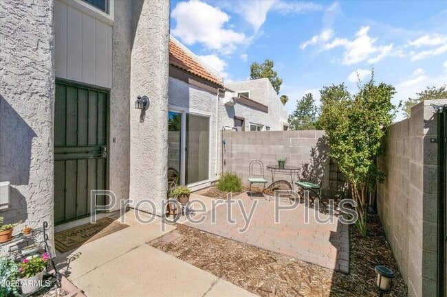 Photo - 6810 S Snyder Ln